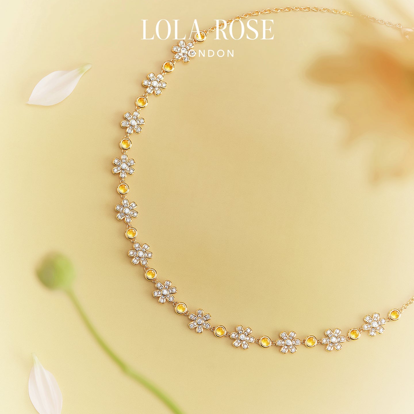 Daisy Full Bloom Choker Necklace (Shipping from March 21th)