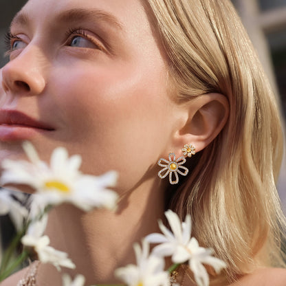 Daisy Stud Earrings (Shipping from March 21th)